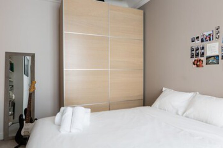 Room 21 of 27