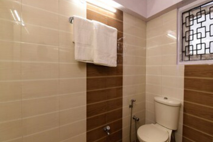 Room 3 of 24