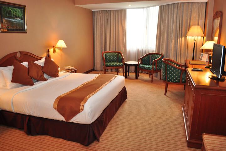 Room 15 of 41