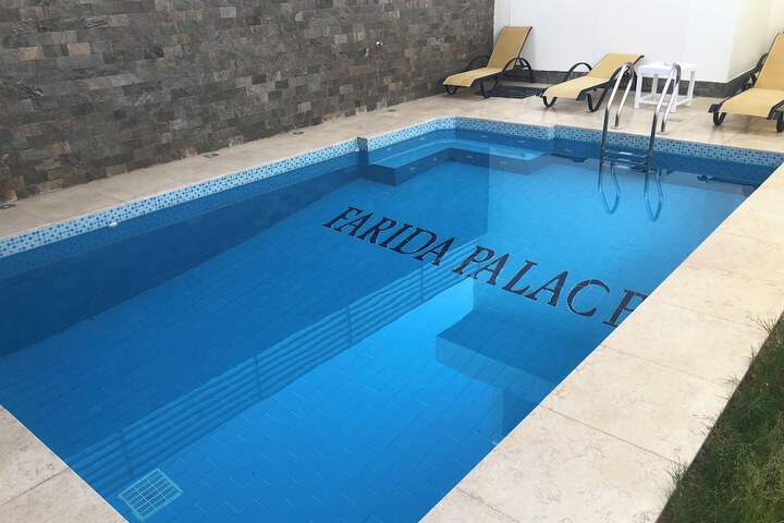 Pool 131 of 147