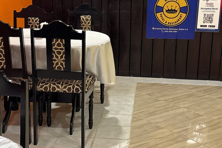Dining 66 of 82