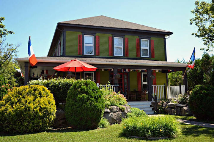 Auberge et Bistro d’Anjou Inn and Café-Bistro