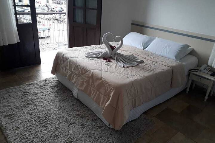 Room 9 of 20