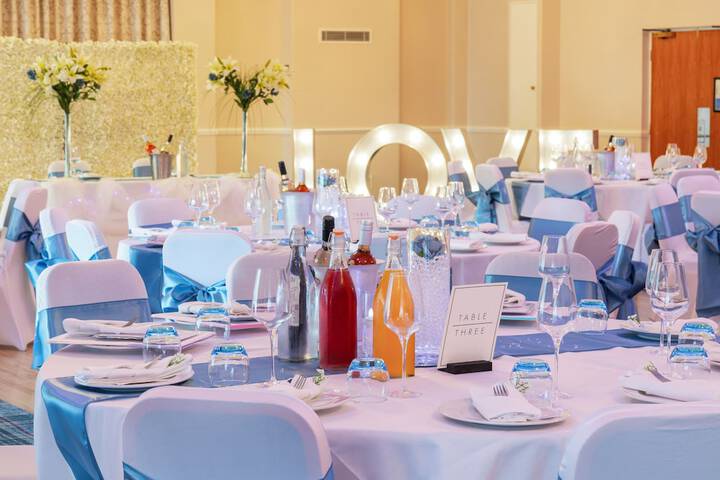 Ballroom/Hall 60 of 78