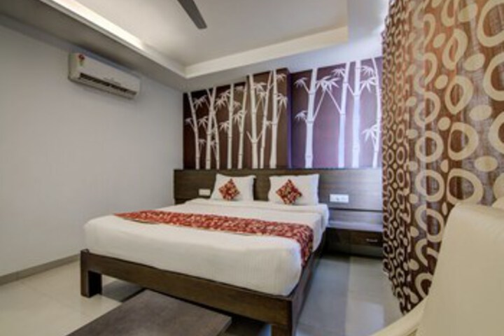 Room 9 of 23