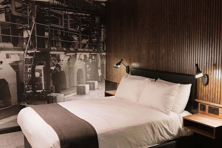 Room 19 of 93