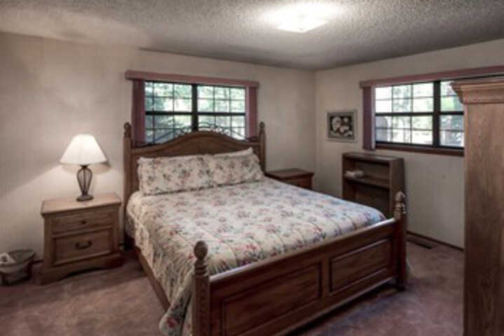 Room 18 of 23