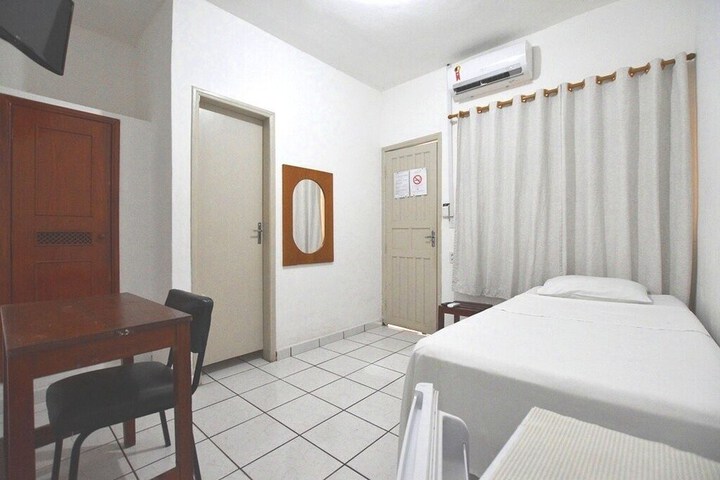 Room 11 of 34