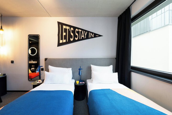 Room 66 of 146