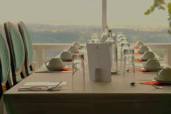 Dining 66 of 87