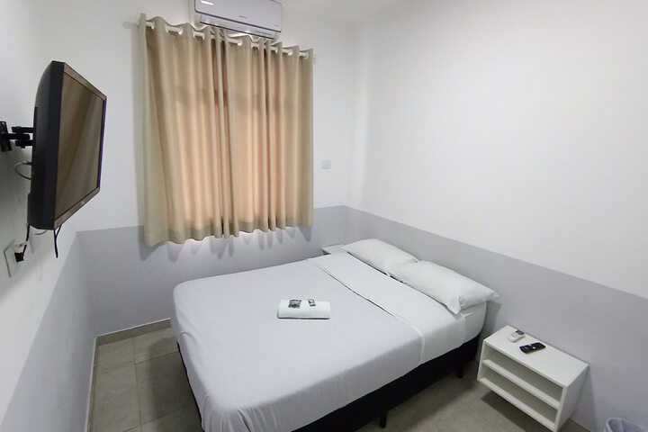 Room 27 of 118