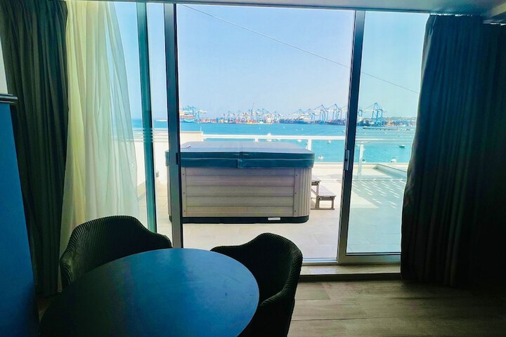 Room 14 of 58