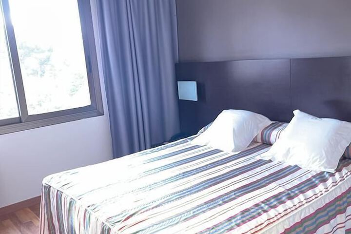 Room 6 of 31