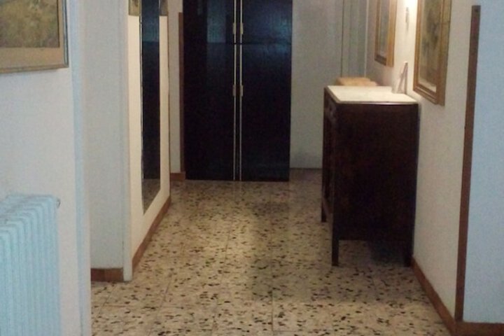 Ballroom/Hall 53 of 56