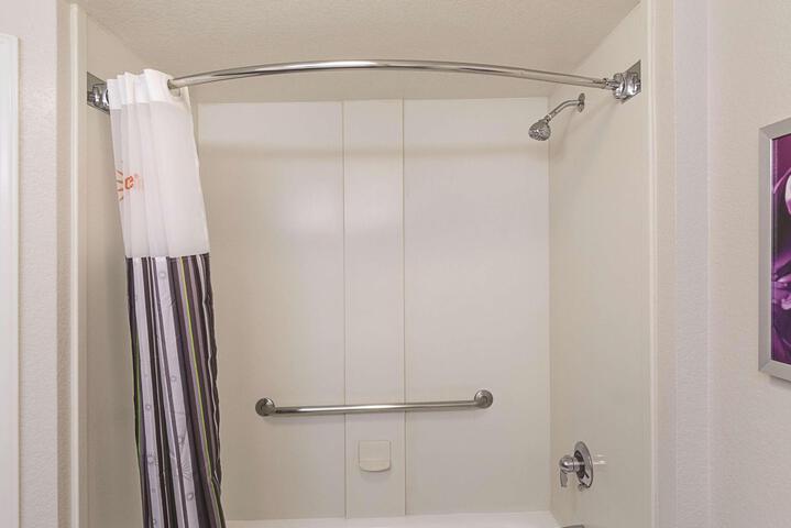 1 King Bed (11 of 15)