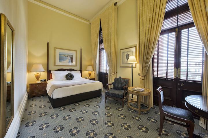 Room 6 of 48
