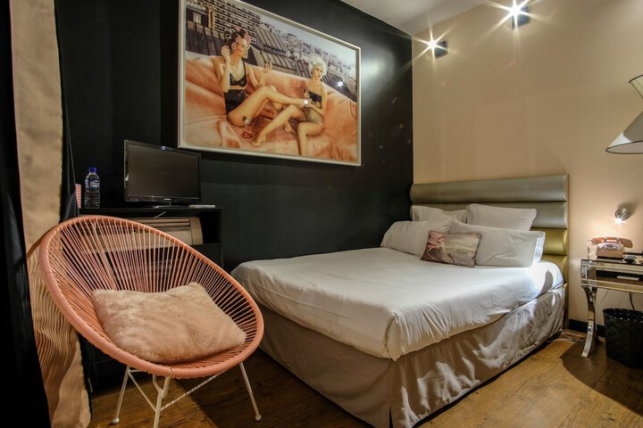 Room 22 of 61