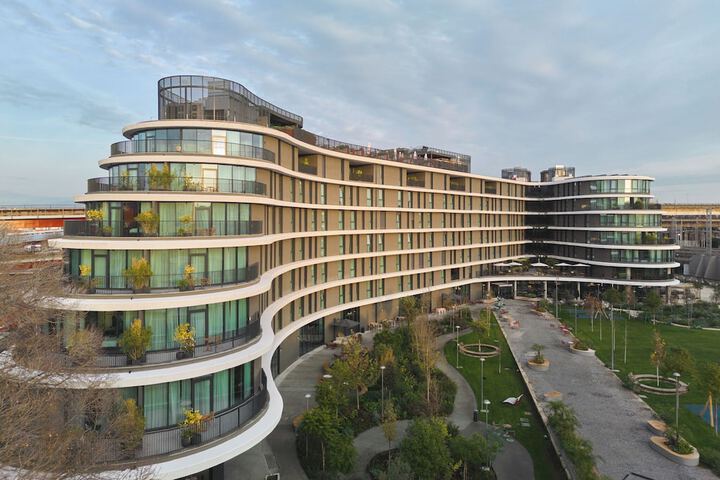 Hotel 77 of 77