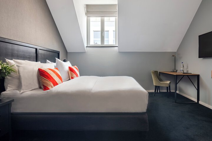 Room 20 of 68
