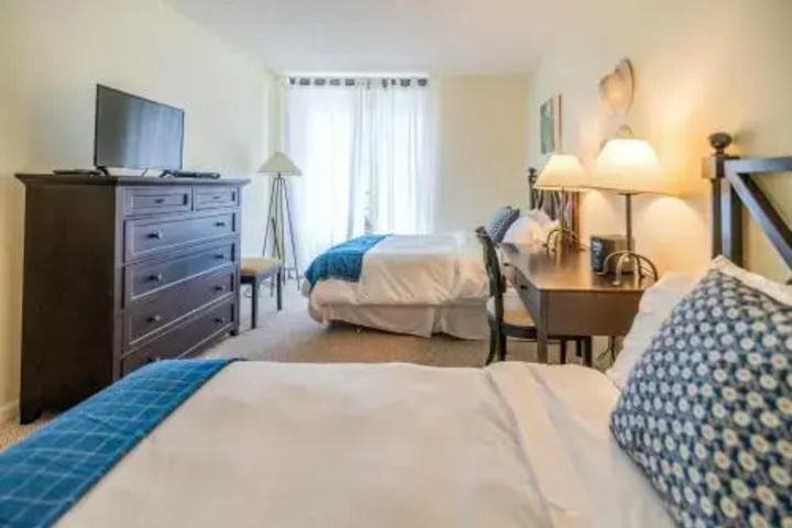 Room 5 of 14