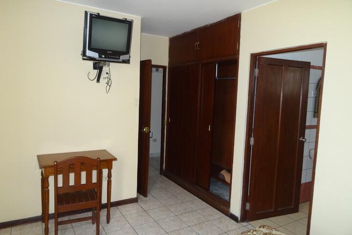 Room 12 of 23