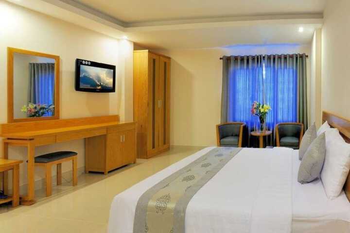 Room 7 of 23