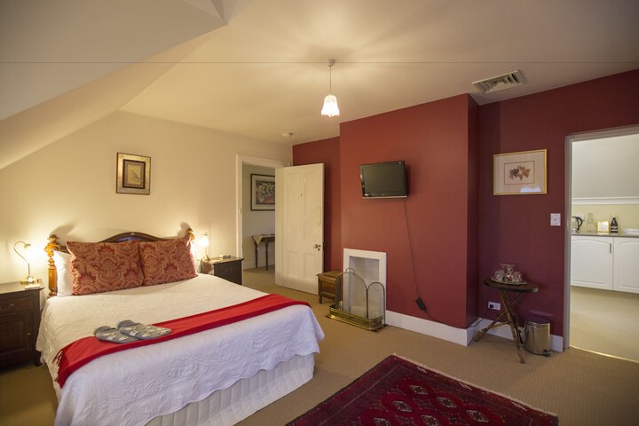 Room 16 of 70