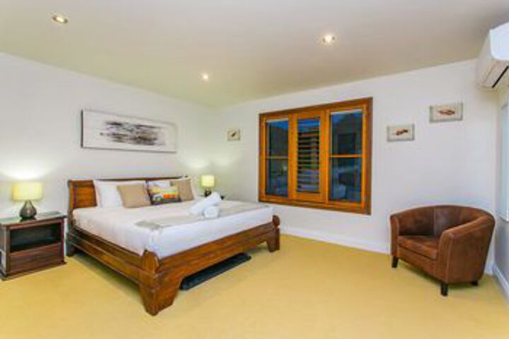 Room 6 of 21