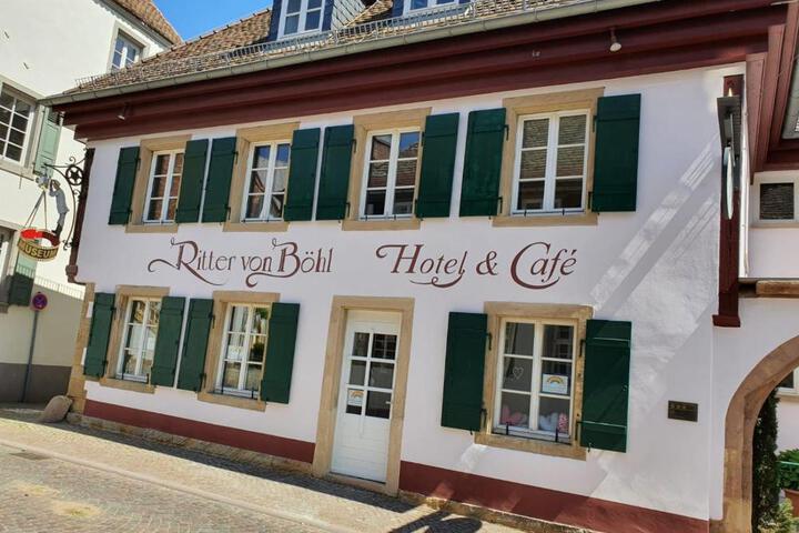 Hotel & Café Ritter von Böhl