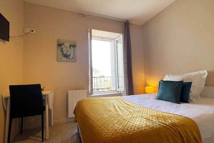 Room 46 of 75