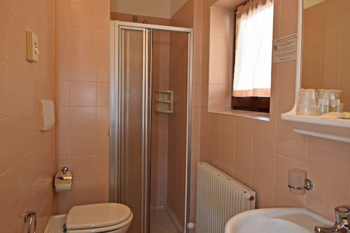 Room 7 of 53