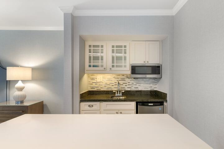 Private kitchenette