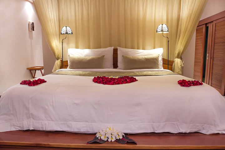 Room 4 of 120
