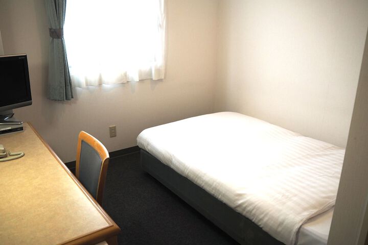 Room 9 of 31