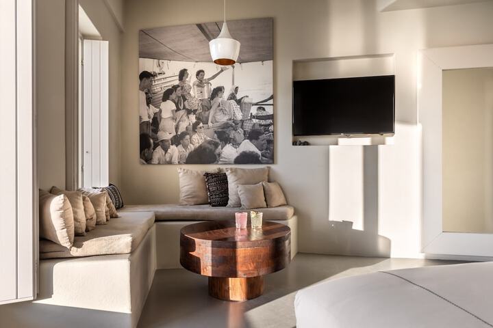 Room 84 of 181