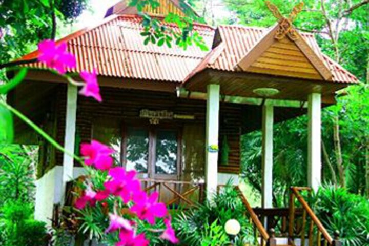 Hotel Entry