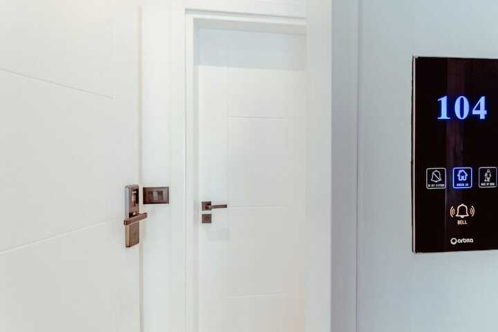 Room 8 of 88