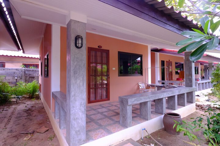Room 5 of 49