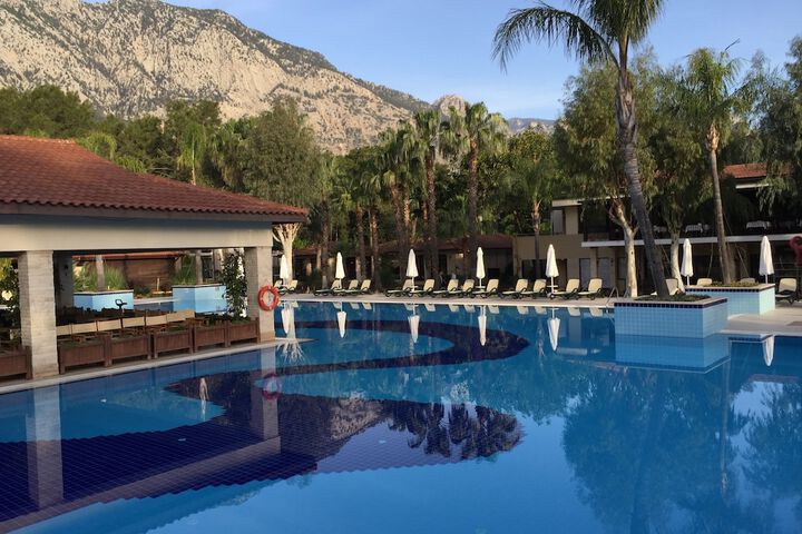 Hotel with Pool