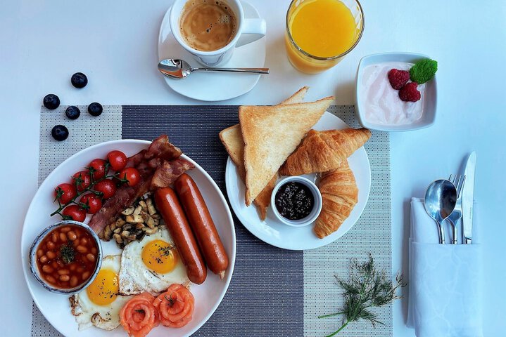 Breakfast meal