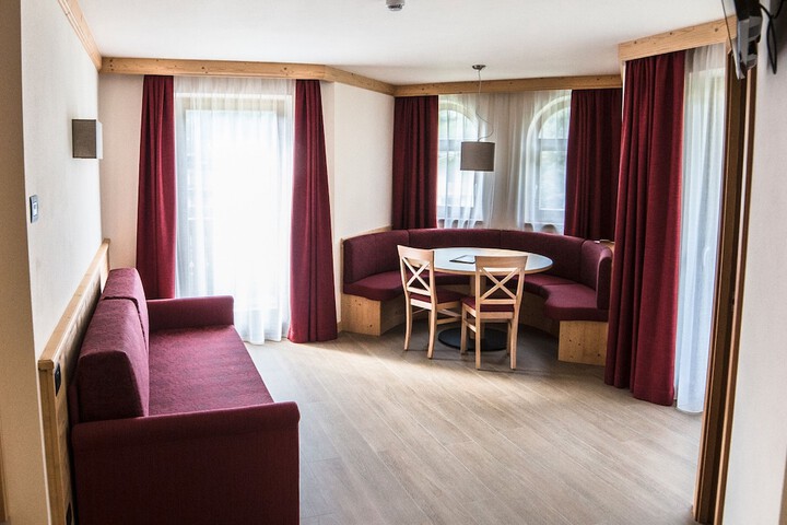 Room 26 of 54