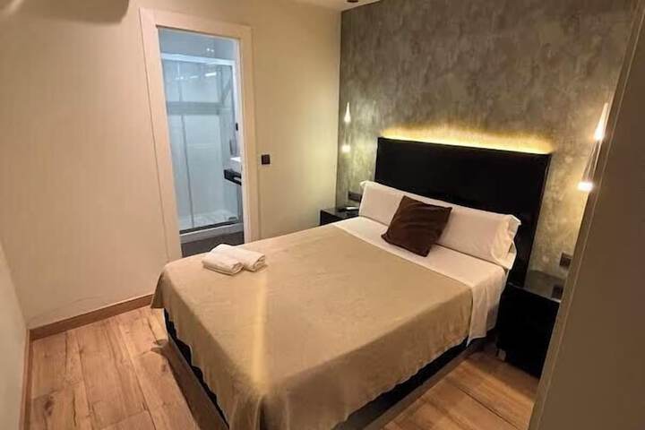 Room 25 of 68
