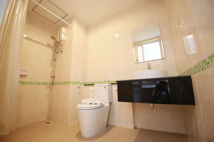 Room 44 of 62