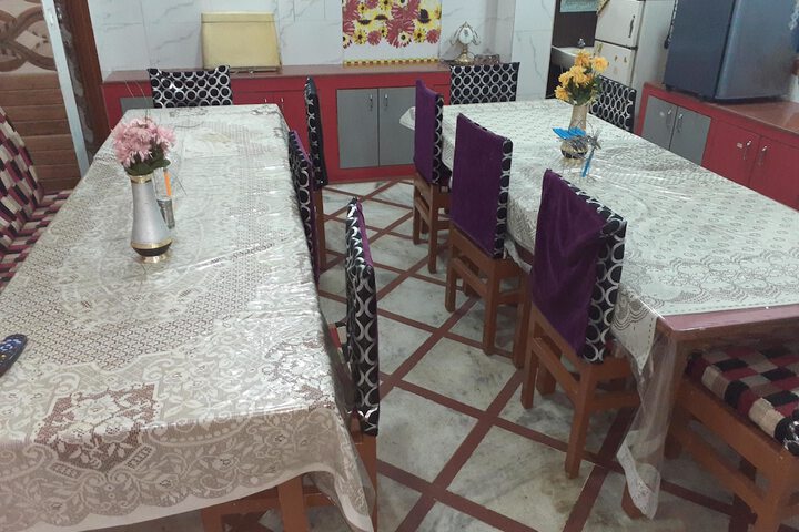 Dining 49 of 57