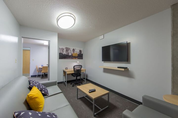 Room 53 of 81