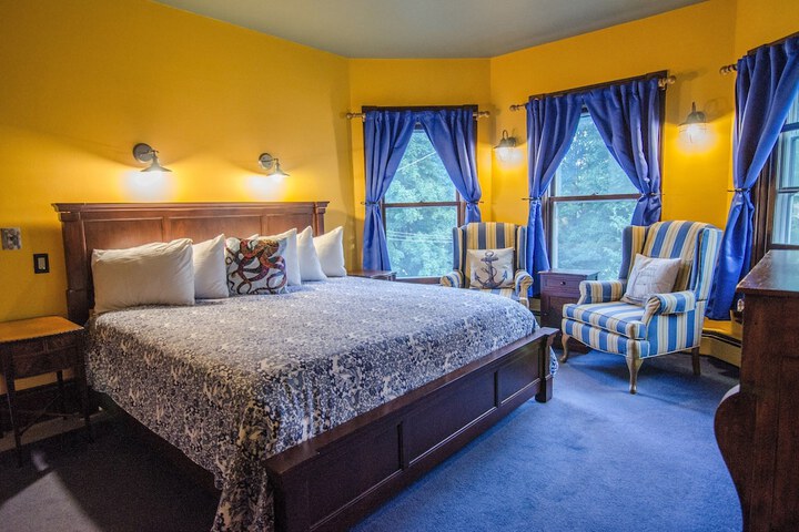 Room 16 of 49