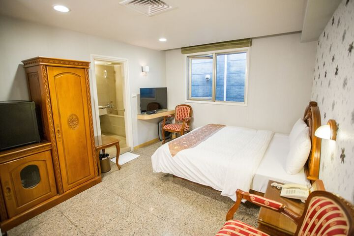 Room 19 of 139