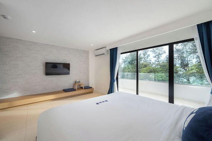 Room 19 of 106