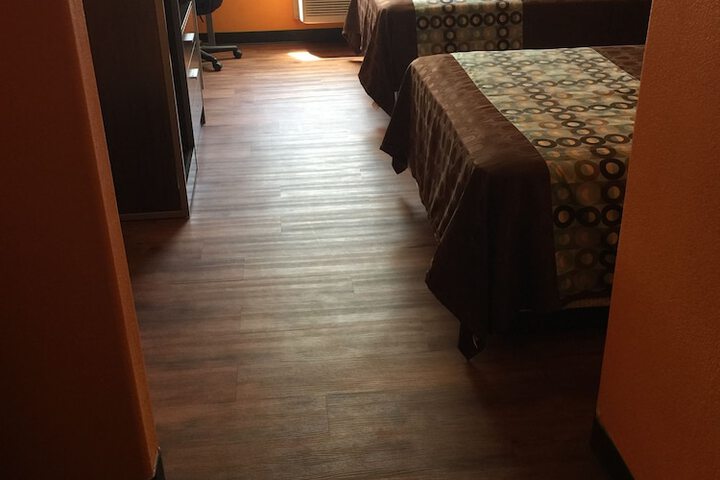 Room 14 of 27