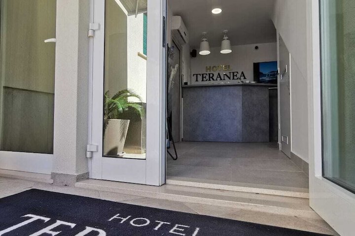 Hotel Interior 3 of 169